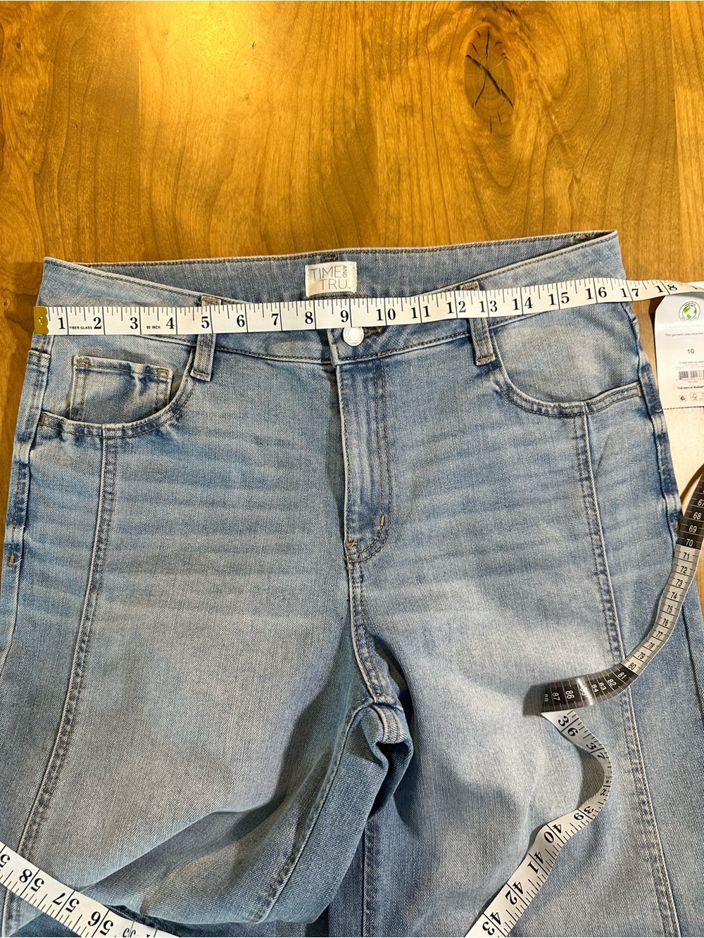 Time and Tru Crop Wide Leg Jeans Light Wash High Rise Size 10 NWT - Picture 4 of 10